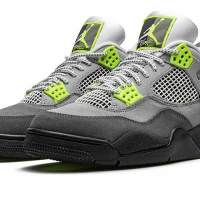 AIR JORDAN 4 NEON VOLT