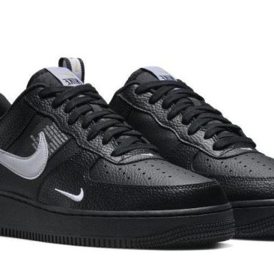 AIR FORCE 1 07 LV8 UTILITY NEGRAS