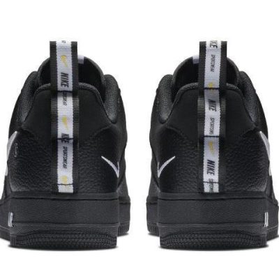 AIR FORCE 1 07 LV8 UTILITY NEGRAS