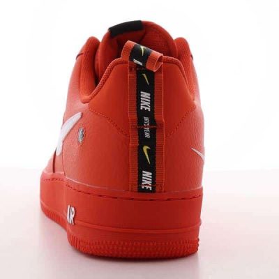 AIR FORCE 1 07 LV8 UTILITY ROJAS