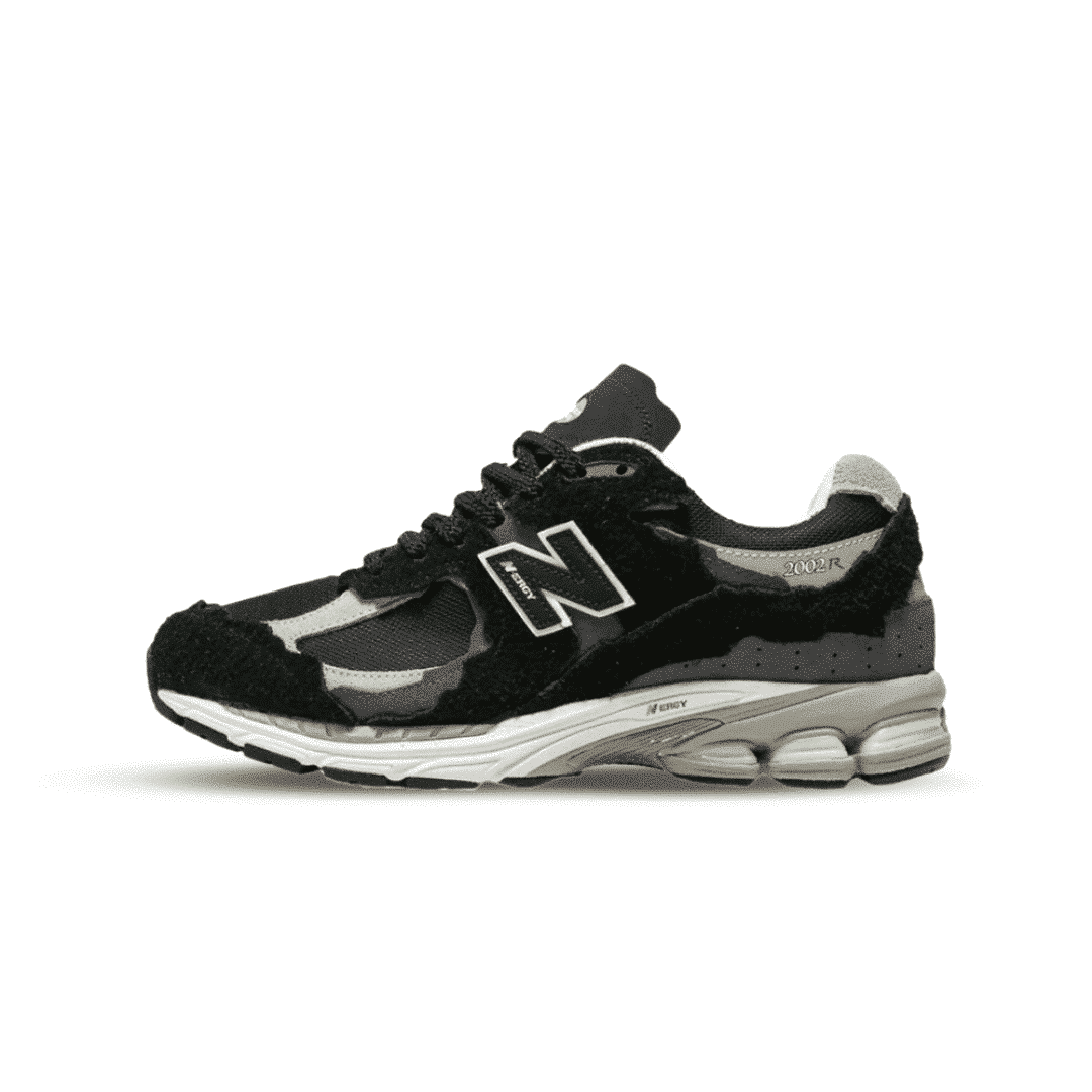 NEW BALANCE 2002R PROTECTION PACK BLACK GREY